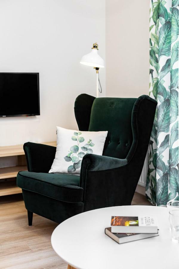Apartment Walonska With Free Parking Wroclaw By Noclegi Renters Exterior photo